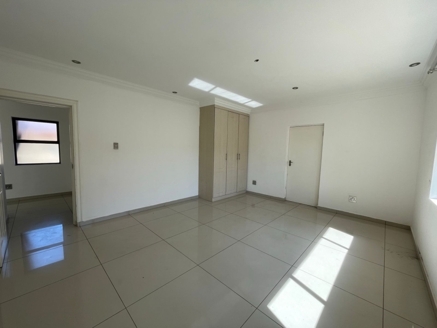 4 Bedroom Property for Sale in Birdwood Estate North West